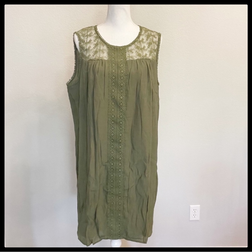 Sharagano Lace Trim Sleeveless Shift Dress